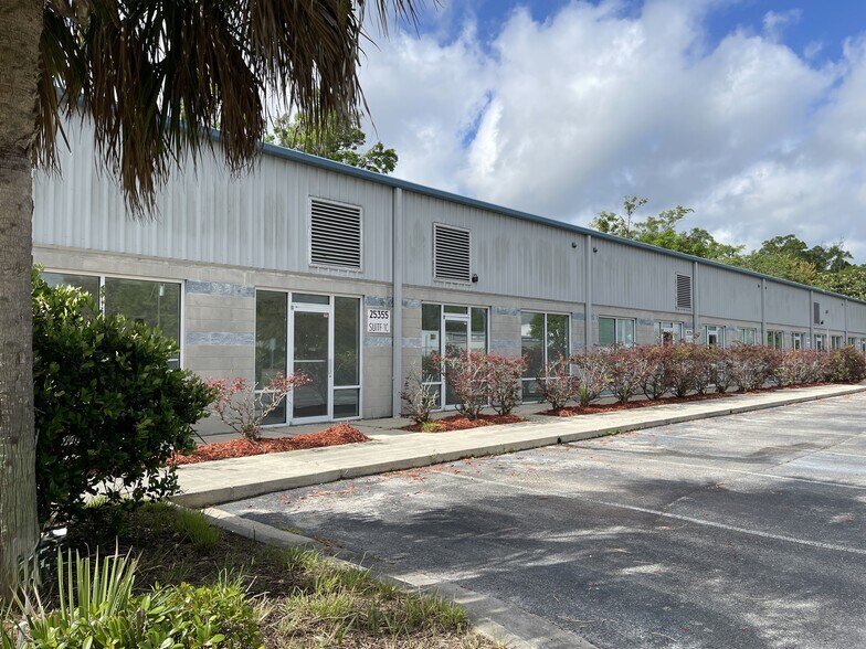 25355 NW 8th Pl, Newberry, FL à vendre - Photo de l’immeuble – Image 1 sur 14