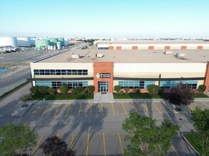 3900 106th Ave SE, Calgary, AB à louer Photo intérieure– Image 1 sur 3