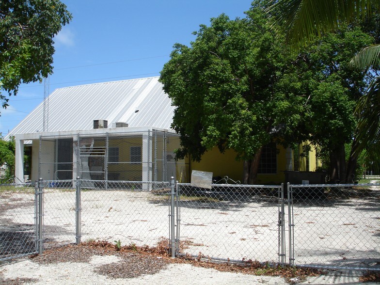 106240 Overseas Hwy, Key Largo, FL à vendre - Photo de l’immeuble – Image 2 sur 22
