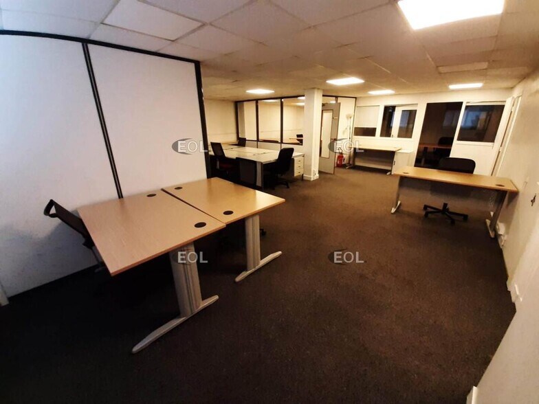 Bureau dans Châtillon à louer - Photo intérieure – Image 2 sur 10