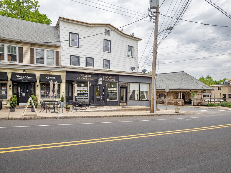 259 Main St, White House Station, NJ à louer - Photo de l’immeuble – Image 2 sur 32