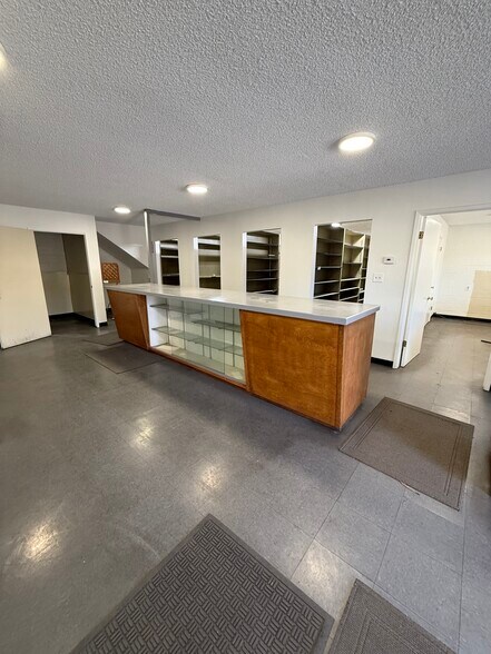 1120 W Cook St, Santa Maria, CA à louer - Photo de l’immeuble – Image 2 sur 4