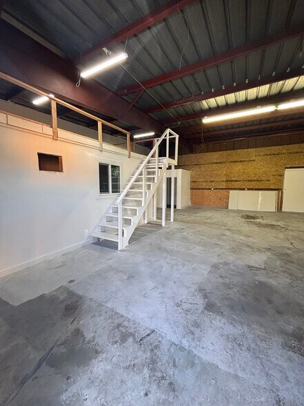 1603-1605 Juliesse Ave, Sacramento, CA à louer - Photo de l’immeuble – Image 3 sur 5