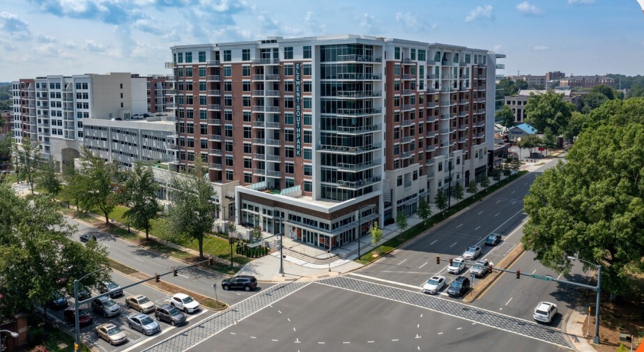 4425 Sharon Rd, Charlotte, NC à louer - Photo de l’immeuble – Image 1 sur 1