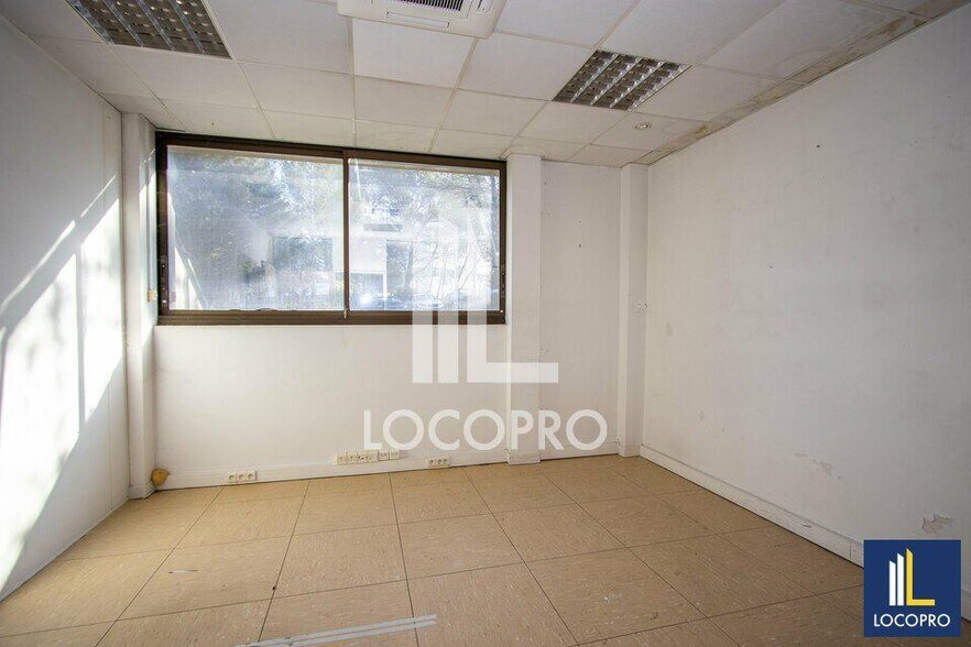 Bureau dans Aix-en-Provence à louer - Photo de l’immeuble – Image 3 sur 9