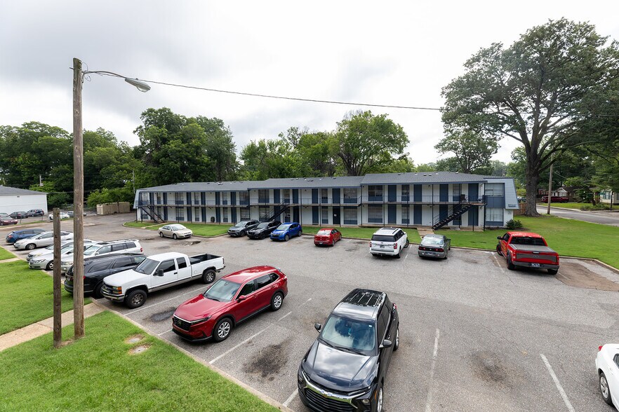 3446 Carnes Ave, Memphis, TN à vendre - Photo de l’immeuble – Image 2 sur 19