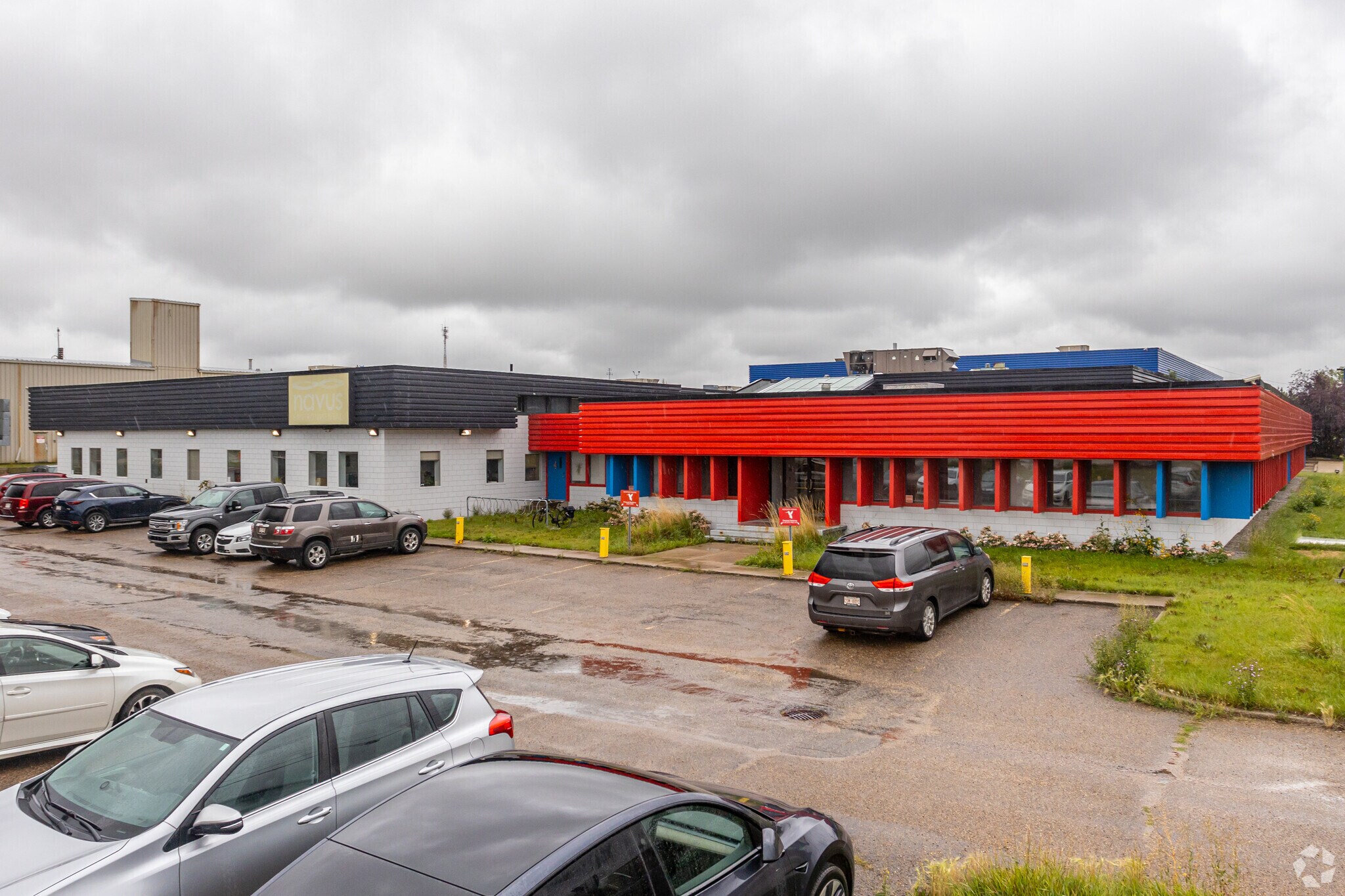 8525 Davies Rd NW, Edmonton, AB à louer Photo principale– Image 1 sur 3