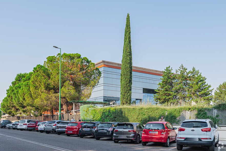 Bureau dans Alcobendas, Madrid à louer - Photo de l’immeuble – Image 3 sur 3