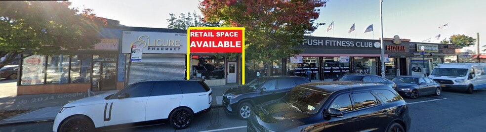 18818 Union Tpke, Fresh Meadows, NY à louer - Photo de l’immeuble – Image 3 sur 5