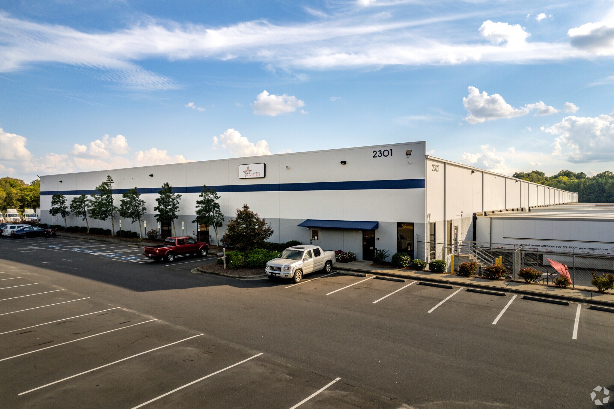 2301 Nevada Blvd, Charlotte, NC à louer Photo principale– Image 1 sur 8