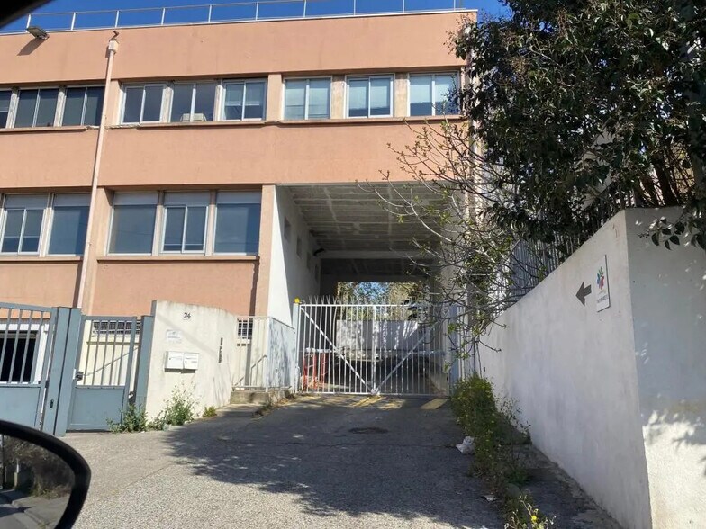 Bureau dans Marseille à louer - Photo de l’immeuble – Image 2 sur 7