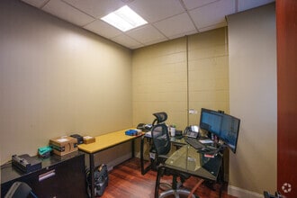 126 Merrimack St, Methuen, MA à louer Photo intérieure– Image 2 sur 12