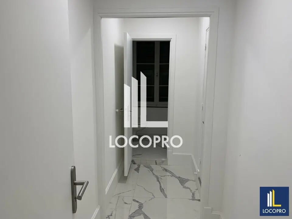 Bureau dans Nice à vendre Photo de l’immeuble– Image 1 sur 13