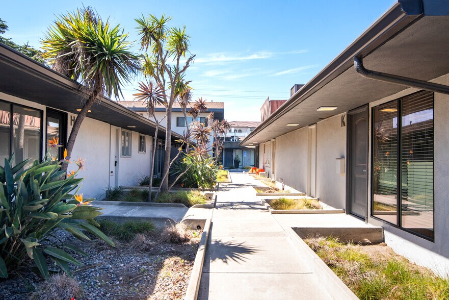 1414 S Miller St, Santa Maria, CA à vendre - Photo de l’immeuble – Image 2 sur 10