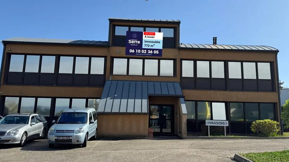 Bureau dans Andrézieux-Bouthéon à louer - Photo de l’immeuble – Image 1 sur 1