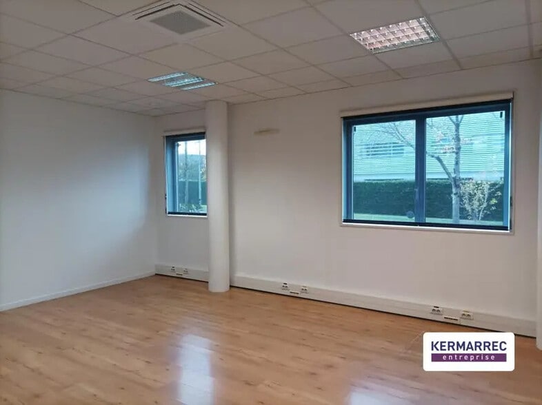 Bureau dans Saint-Herblain à louer - Photo de l’immeuble – Image 3 sur 10