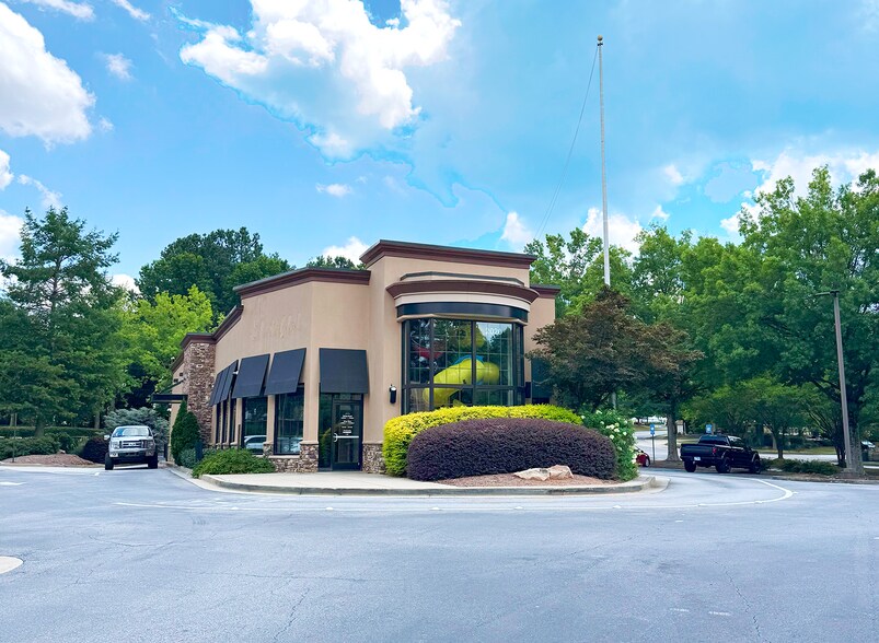 2020 Satellite Blvd, Duluth, GA à vendre - Photo de l’immeuble – Image 3 sur 5