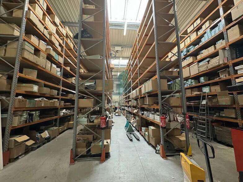 7-11 Allée Des Carrieres, Le Blanc-Mesnil à louer - Photo de l’immeuble – Image 3 sur 7
