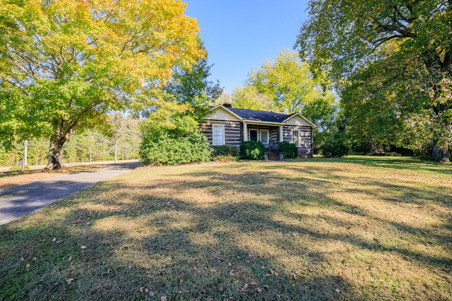615 Patterson, LaFayette, GA à vendre - Photo de l’immeuble – Image 2 sur 32