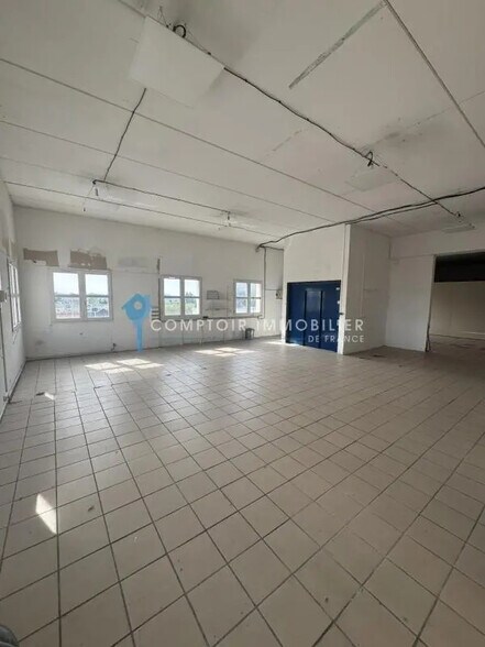 Local d'activités dans Lattes à vendre - Photo intérieure – Image 2 sur 5