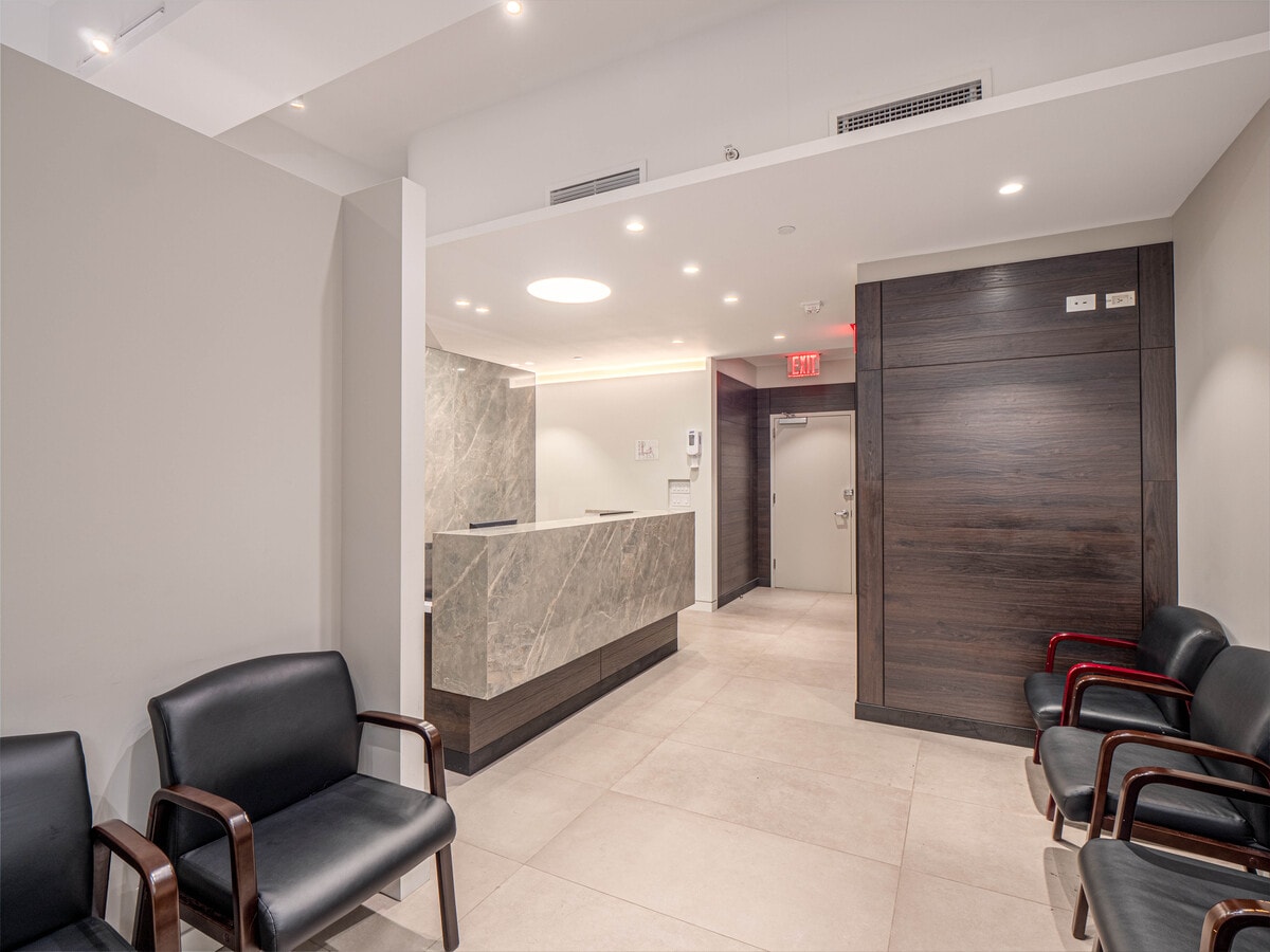 70 W 36th St, New York, NY 10018 - Lot 5C - - Photo intérieure - Image 2 of 12