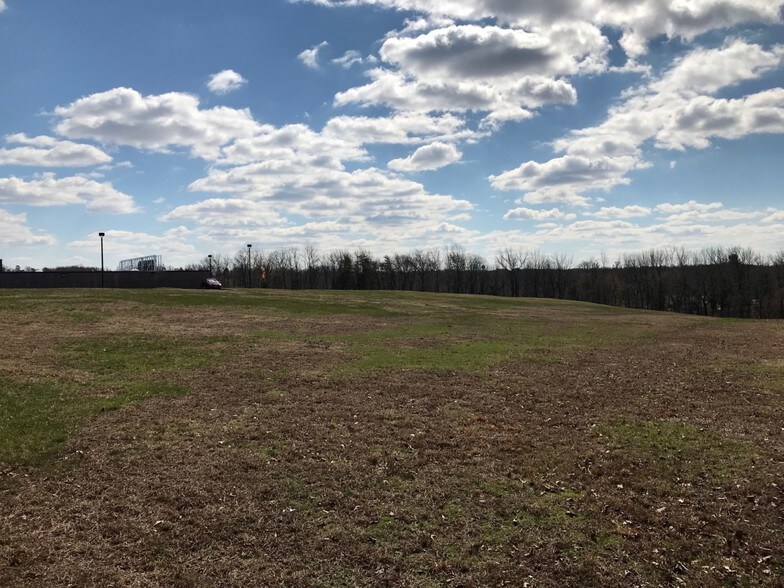 5150 Beech Pl, Temple Hills, MD à vendre - Photo principale – Image 1 sur 11
