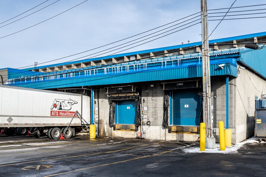 8290 Boul Pie-IX, Montréal, QC à louer - Photo de l’immeuble – Image 2 sur 5