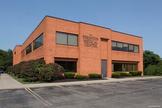 800 Ayrault Rd, Fairport, NY à louer Photo intérieure– Image 1 sur 7