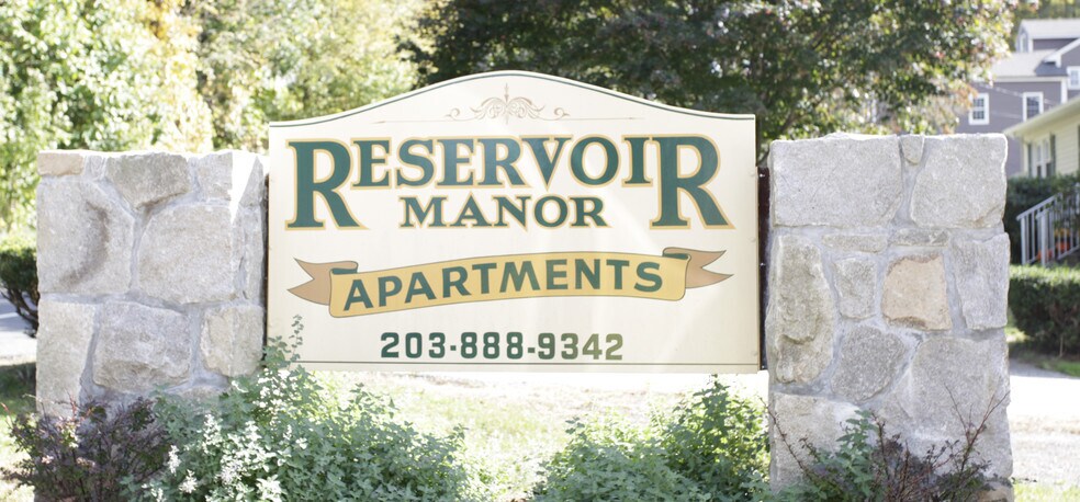 10-20 Reservoir Manor, Seymour, CT à vendre - Photo de l’immeuble – Image 2 sur 7