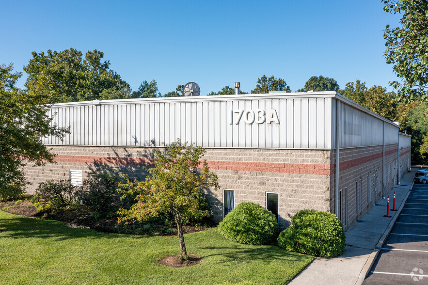 1703 Industrial Hwy, Cinnaminson, NJ à louer - Photo principale – Image 1 sur 12