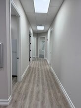 1016 Collier Center Way, Naples, FL à louer Photo intérieure– Image 2 sur 9