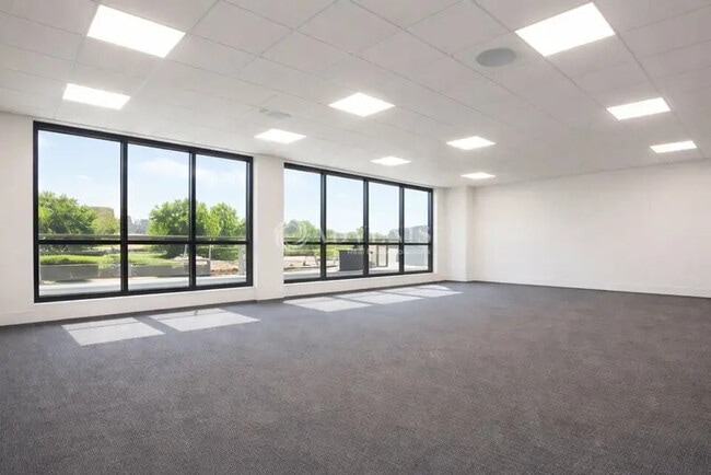 Plus de détails pour Bureau à vendre