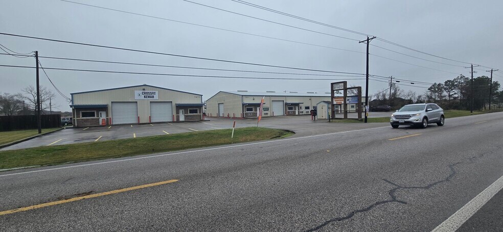 1821 Dickinson Ave, Dickinson, TX à louer - Photo de l’immeuble – Image 2 sur 8