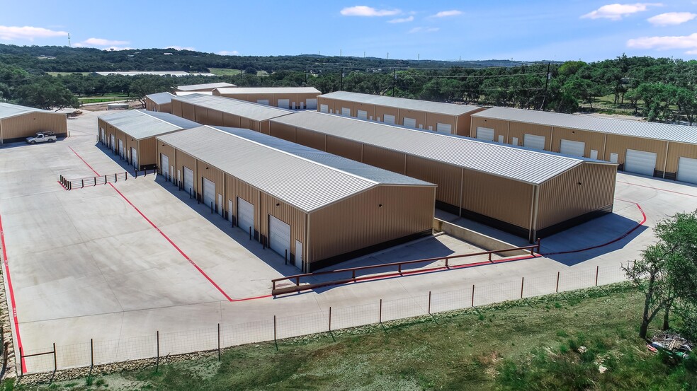 38 Rust Ln, Boerne, TX à louer - Photo de l’immeuble – Image 2 sur 17