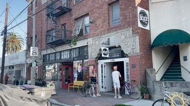 2740 E Broadway, Long Beach, CA à louer - Vidéo sur l’annonce professionnelle 