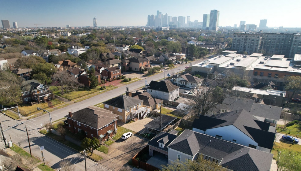 1737-1755 W Alabama St, Houston, TX à vendre - Photo de l’immeuble – Image 1 sur 4