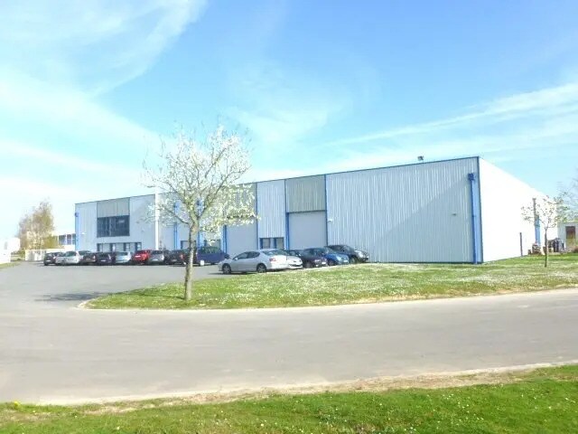 Industriel/Logistique dans Sars-et-Rosières à vendre - Photo de l’immeuble – Image 2 sur 13