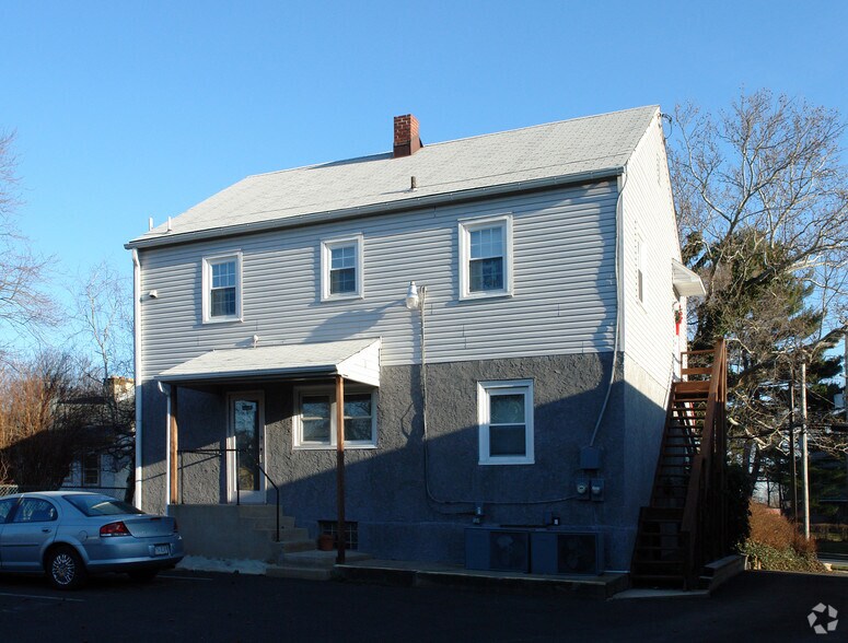412 Easton Rd, Willow Grove, PA à vendre - Photo de l’immeuble – Image 2 sur 9