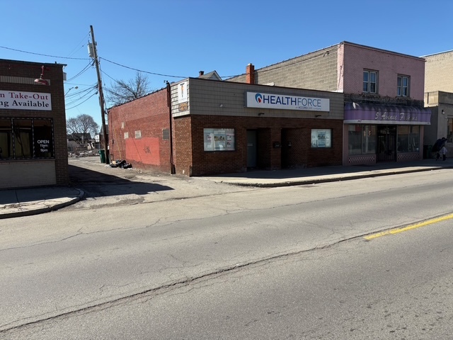 1909 Pine Ave, Niagara Falls, NY à vendre - Photo de l’immeuble – Image 1 sur 8