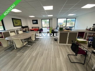 Plus de détails pour 392 Avenue Des Genévriers, La Ciotat - Bureau à louer