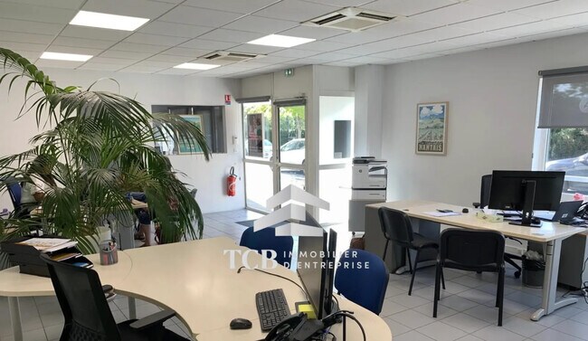 Plus de détails pour Bureau à louer