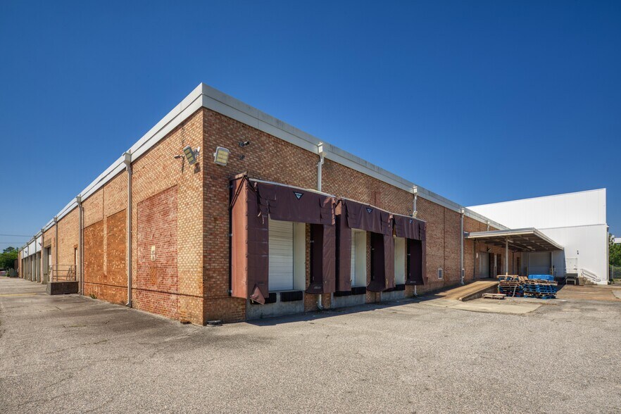 5400-5404 Virginia Beach Blvd, Virginia Beach, VA à louer - Photo de l’immeuble – Image 3 sur 5
