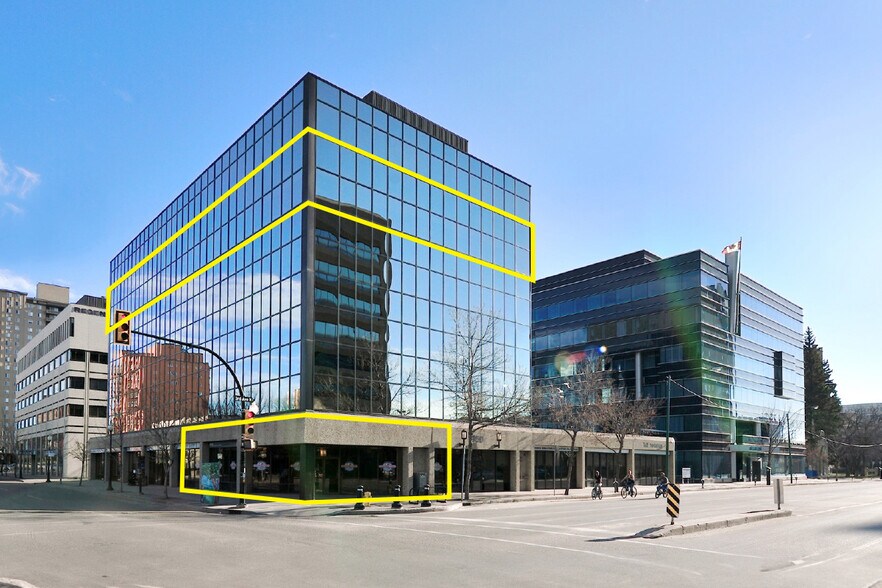 340-350 3rd Ave N, Saskatoon, SK à louer - Photo de l’immeuble – Image 1 sur 8