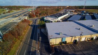 Plus de détails pour 160-184 Express Dr S, Brentwood, NY - Industriel/Logistique à louer