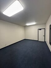 14204-14212 Doolittle Dr, San Leandro, CA à louer Photo intérieure– Image 2 sur 4