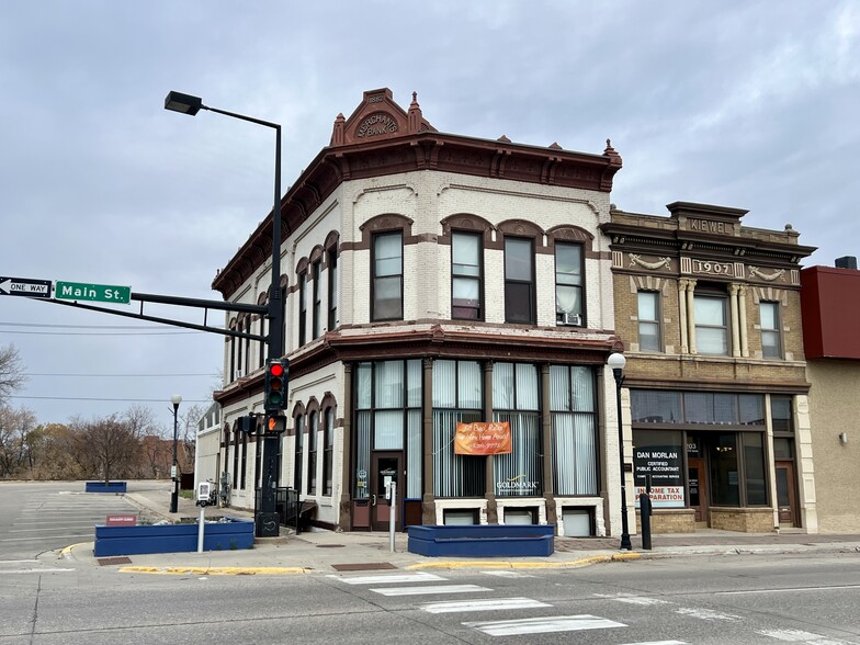 201 N Main St, Crookston, MN à louer - Photo de l’immeuble – Image 3 sur 6
