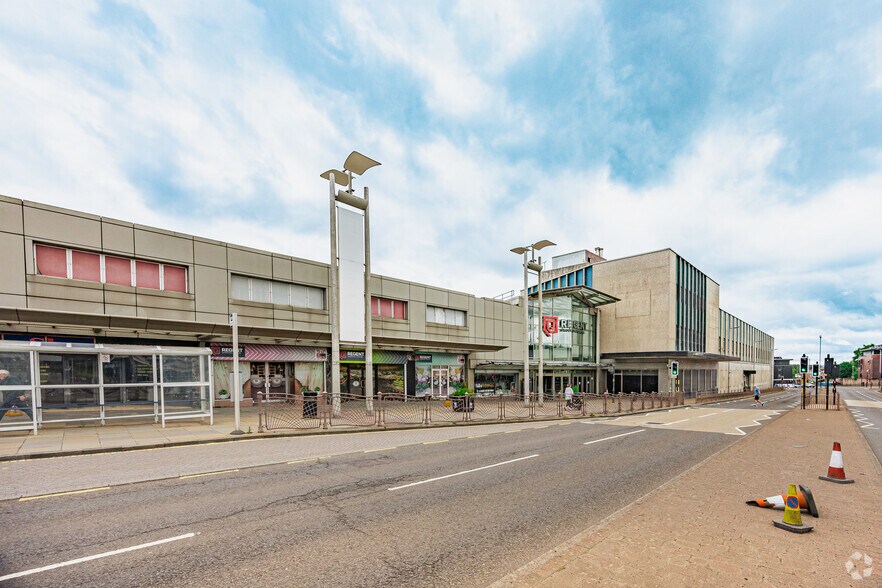 Regent Way, Hamilton à louer - Photo principale – Image 1 sur 11
