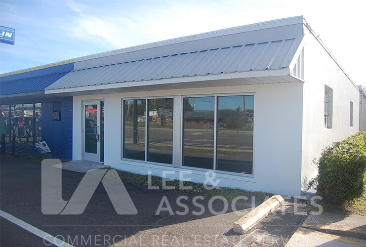 13066 W Colonial Dr, Winter Garden, FL à louer - Photo de l’immeuble – Image 1 sur 8