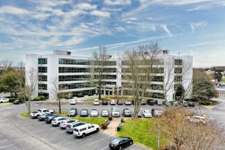 Plus de détails pour 408 N Cedar Bluff Rd, Knoxville, TN - Bureau à vendre