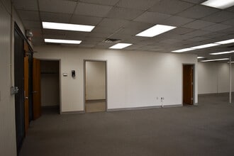 5751 Uptain Rd, Chattanooga, TN à louer Photo intérieure– Image 2 sur 9